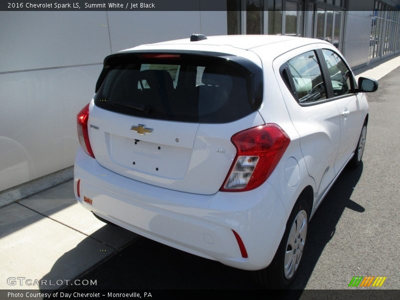 Summit White / Jet Black 2016 Chevrolet Spark LS