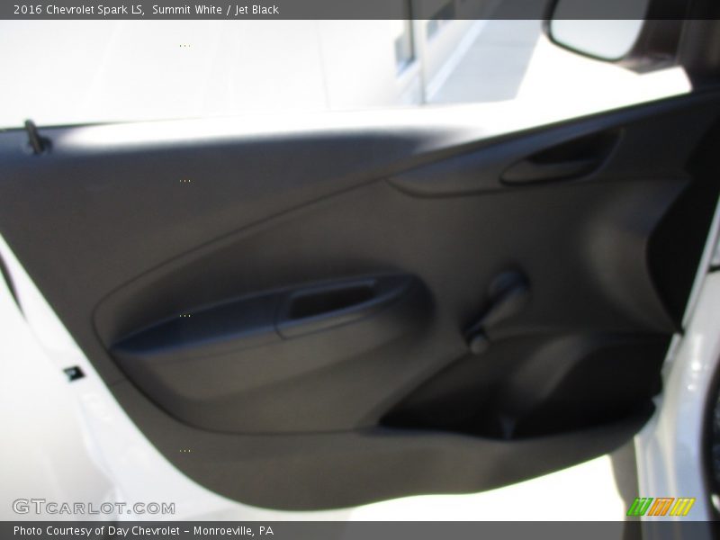 Summit White / Jet Black 2016 Chevrolet Spark LS