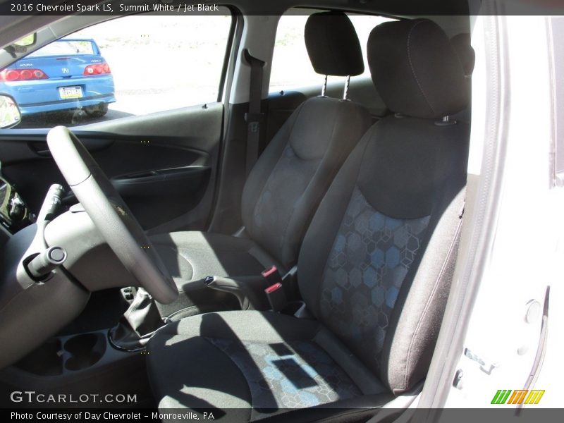 Summit White / Jet Black 2016 Chevrolet Spark LS