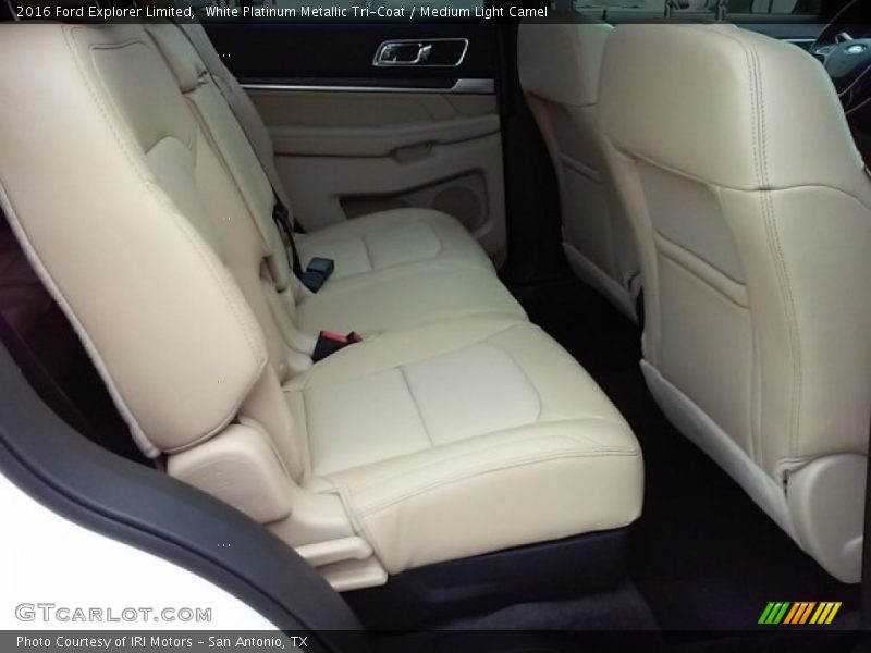 White Platinum Metallic Tri-Coat / Medium Light Camel 2016 Ford Explorer Limited