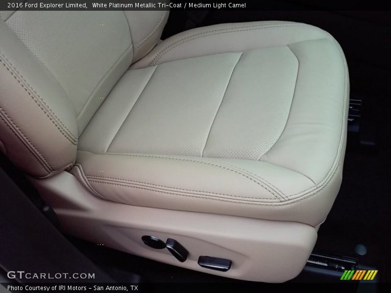 White Platinum Metallic Tri-Coat / Medium Light Camel 2016 Ford Explorer Limited