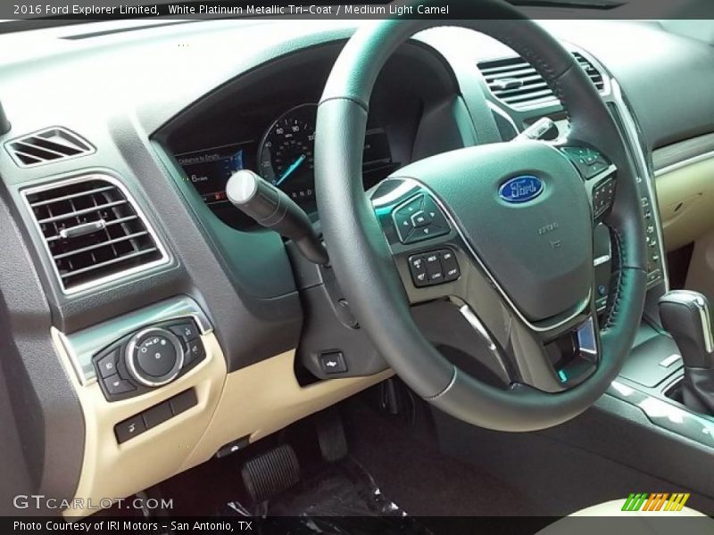 White Platinum Metallic Tri-Coat / Medium Light Camel 2016 Ford Explorer Limited