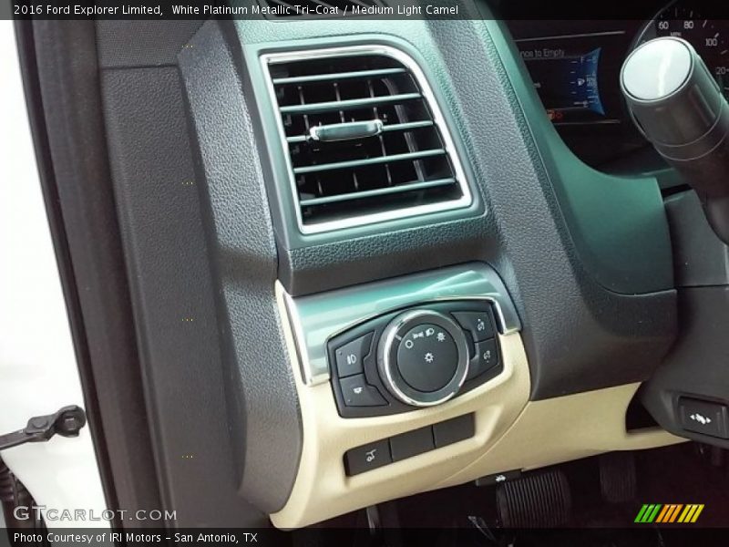 White Platinum Metallic Tri-Coat / Medium Light Camel 2016 Ford Explorer Limited