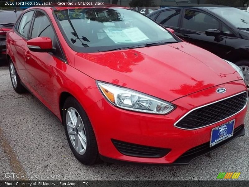 Race Red / Charcoal Black 2016 Ford Focus SE Sedan