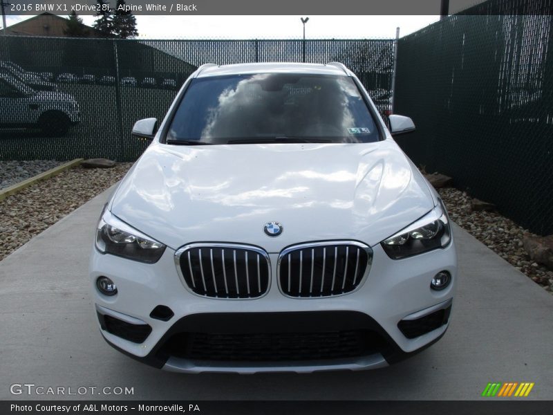 Alpine White / Black 2016 BMW X1 xDrive28i