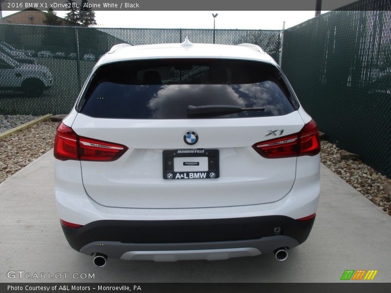 Alpine White / Black 2016 BMW X1 xDrive28i