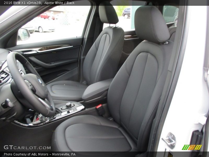 Alpine White / Black 2016 BMW X1 xDrive28i