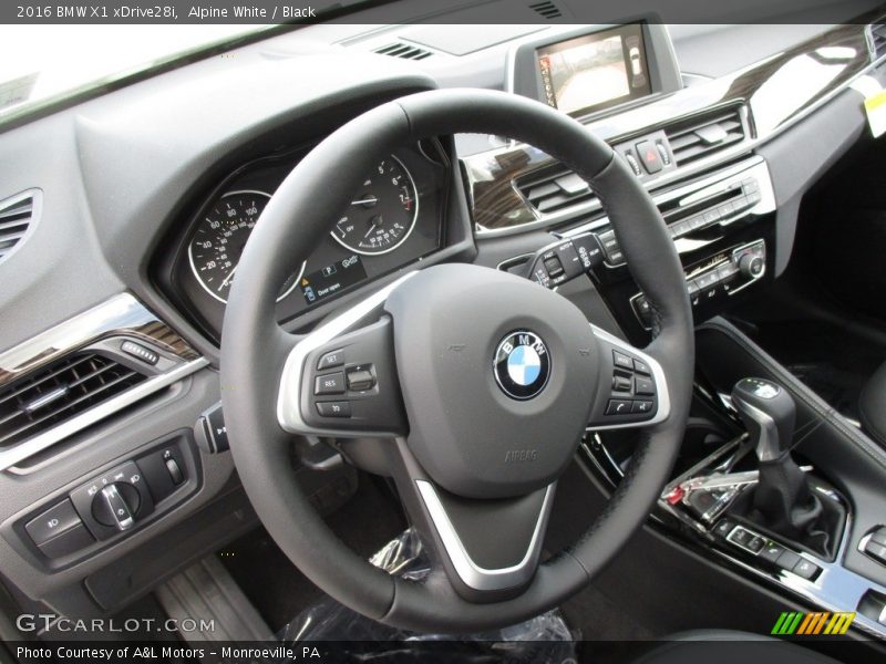 Alpine White / Black 2016 BMW X1 xDrive28i