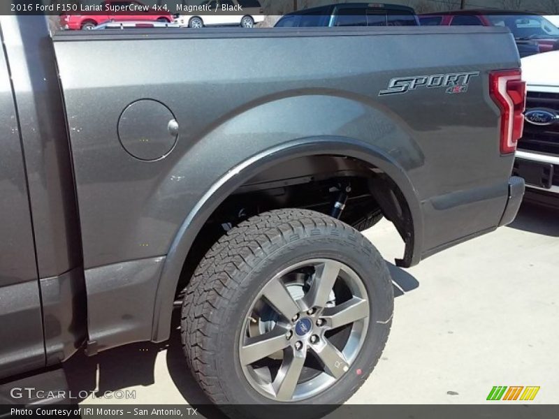 Magnetic / Black 2016 Ford F150 Lariat SuperCrew 4x4