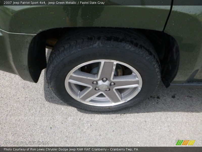Jeep Green Metallic / Pastel Slate Gray 2007 Jeep Patriot Sport 4x4
