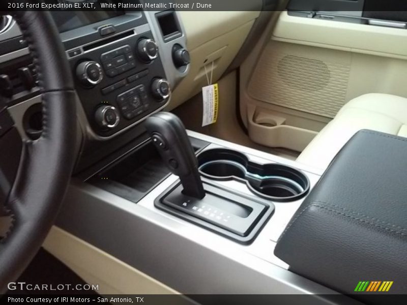 White Platinum Metallic Tricoat / Dune 2016 Ford Expedition EL XLT