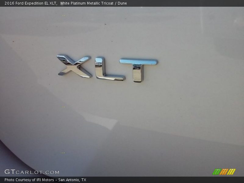 White Platinum Metallic Tricoat / Dune 2016 Ford Expedition EL XLT