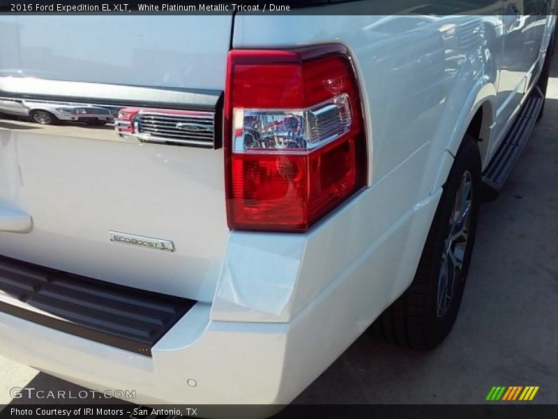 White Platinum Metallic Tricoat / Dune 2016 Ford Expedition EL XLT