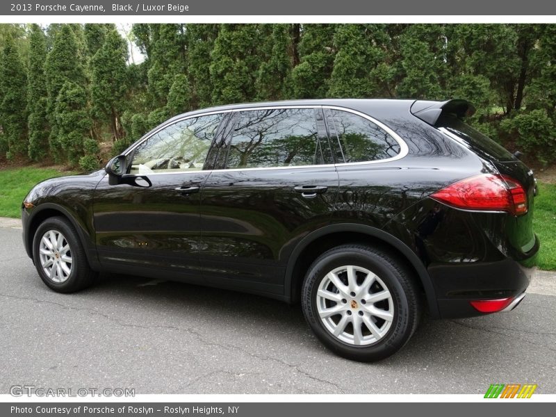 Black / Luxor Beige 2013 Porsche Cayenne