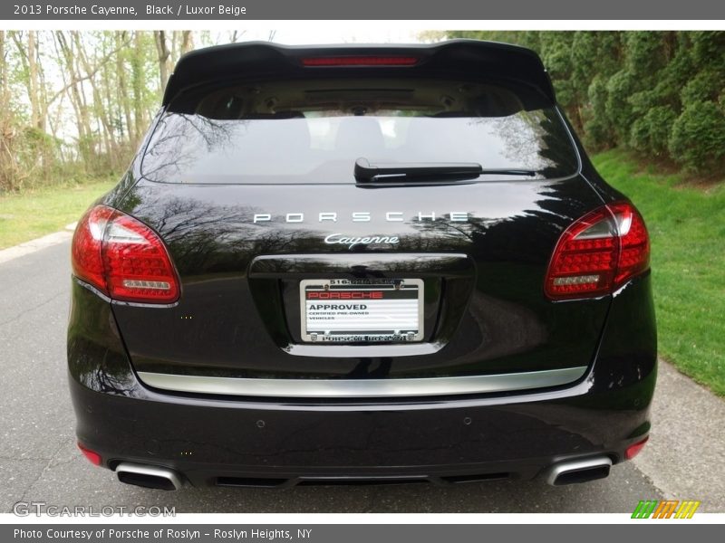 Black / Luxor Beige 2013 Porsche Cayenne