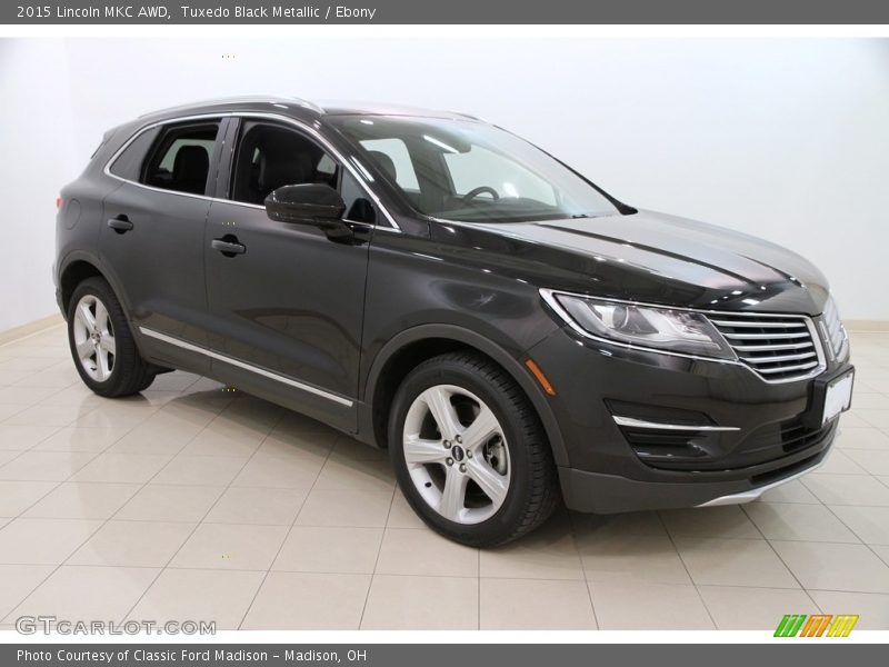 Front 3/4 View of 2015 MKC AWD
