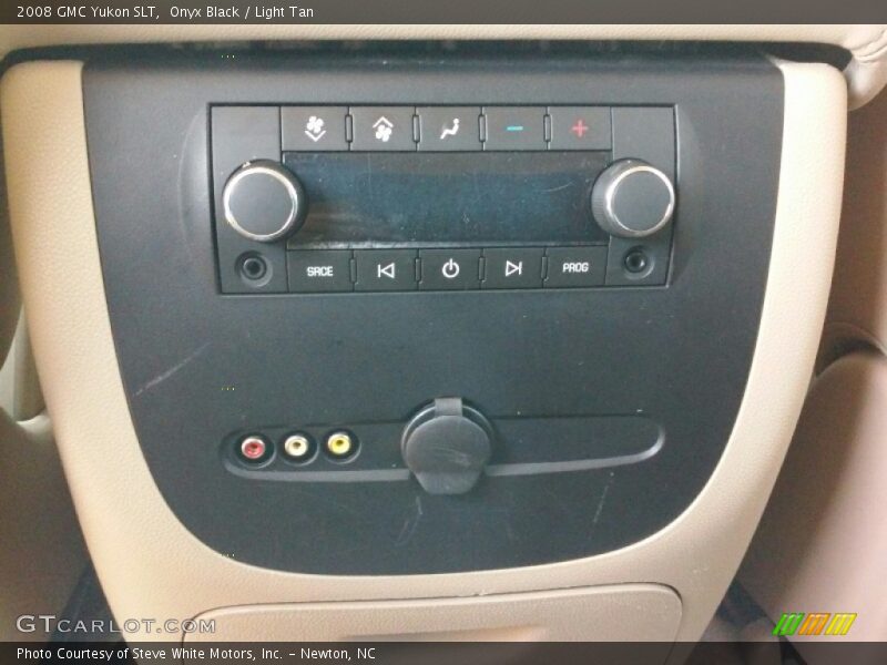 Onyx Black / Light Tan 2008 GMC Yukon SLT