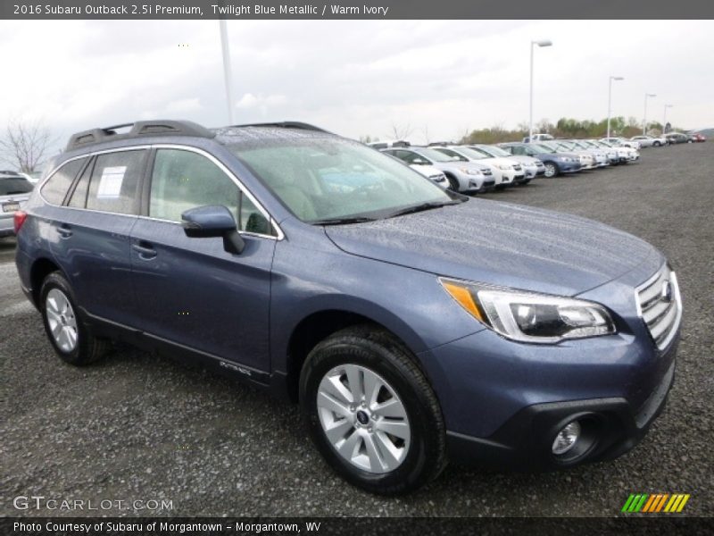 Front 3/4 View of 2016 Outback 2.5i Premium