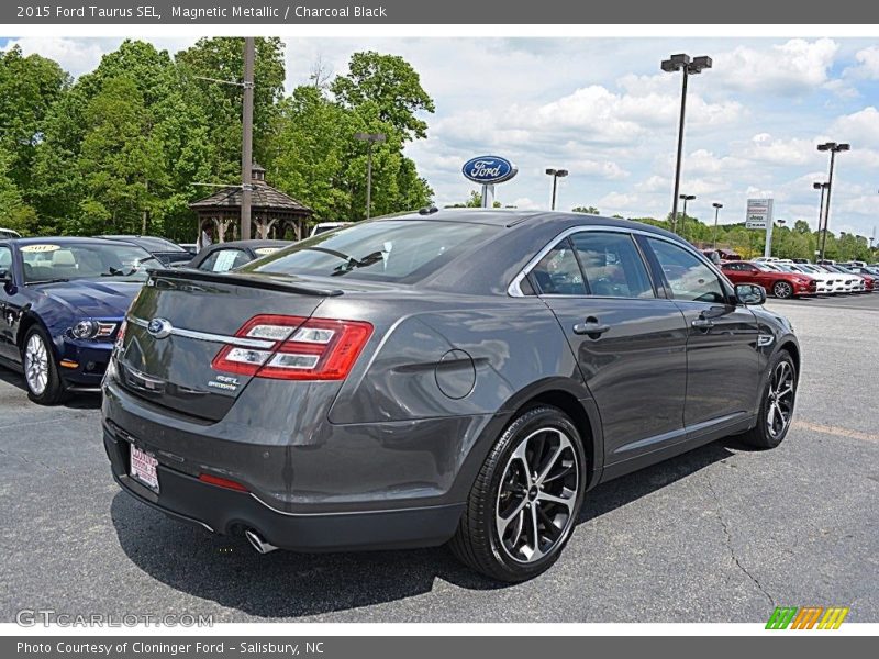 Magnetic Metallic / Charcoal Black 2015 Ford Taurus SEL