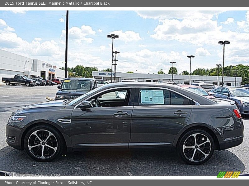 Magnetic Metallic / Charcoal Black 2015 Ford Taurus SEL