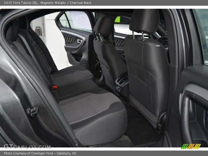 Magnetic Metallic / Charcoal Black 2015 Ford Taurus SEL