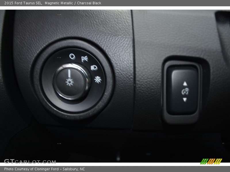 Magnetic Metallic / Charcoal Black 2015 Ford Taurus SEL