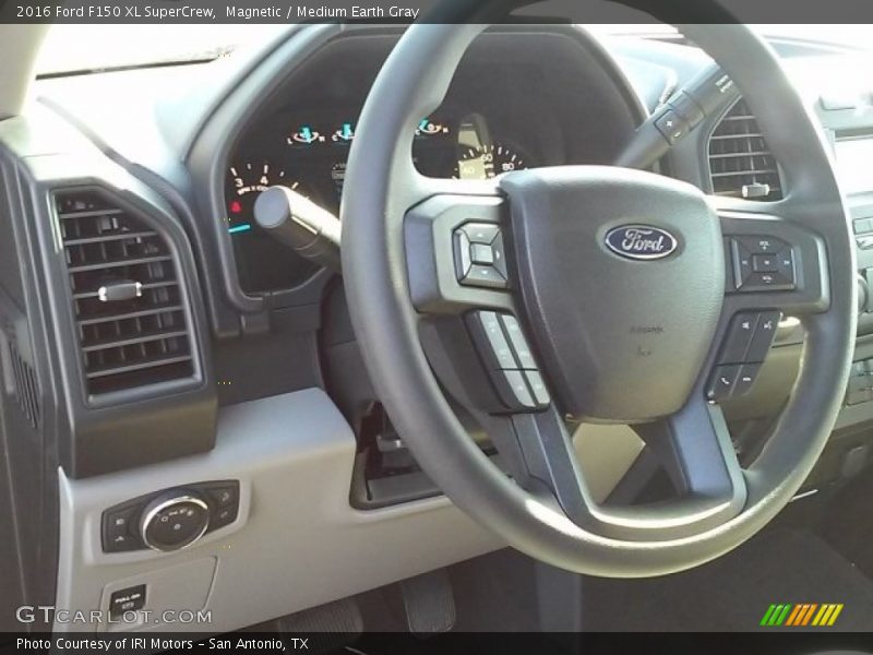 Magnetic / Medium Earth Gray 2016 Ford F150 XL SuperCrew