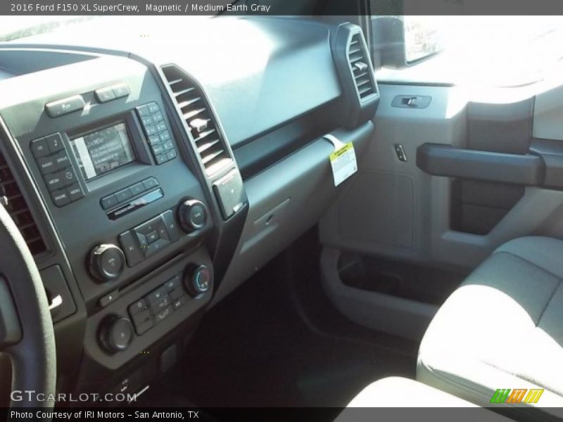 Magnetic / Medium Earth Gray 2016 Ford F150 XL SuperCrew
