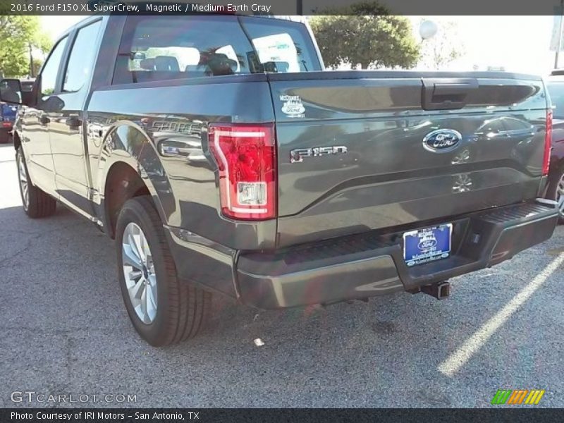 Magnetic / Medium Earth Gray 2016 Ford F150 XL SuperCrew