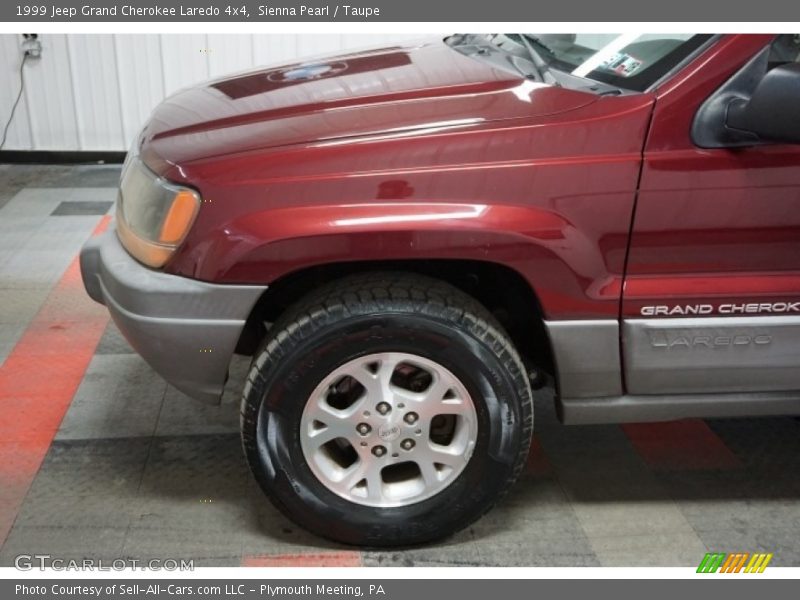 Sienna Pearl / Taupe 1999 Jeep Grand Cherokee Laredo 4x4