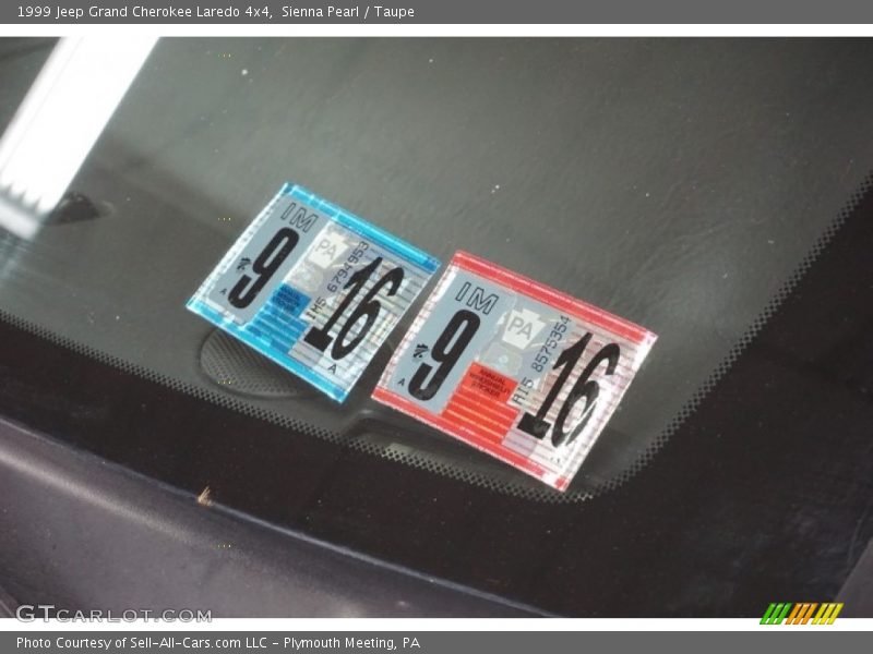 Sienna Pearl / Taupe 1999 Jeep Grand Cherokee Laredo 4x4