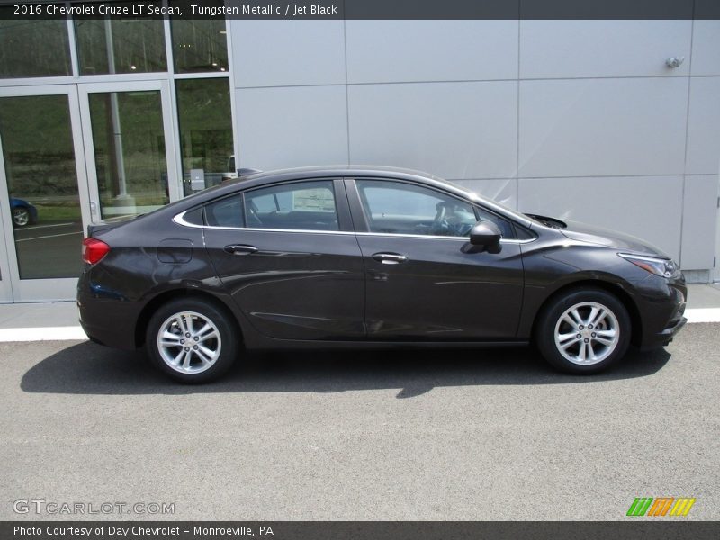 Tungsten Metallic / Jet Black 2016 Chevrolet Cruze LT Sedan