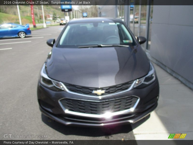 Tungsten Metallic / Jet Black 2016 Chevrolet Cruze LT Sedan