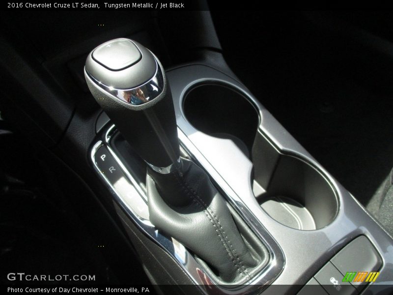 Tungsten Metallic / Jet Black 2016 Chevrolet Cruze LT Sedan