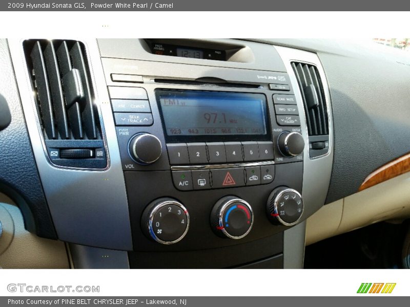 Powder White Pearl / Camel 2009 Hyundai Sonata GLS