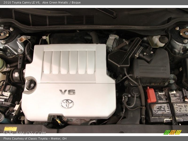 Aloe Green Metallic / Bisque 2010 Toyota Camry LE V6