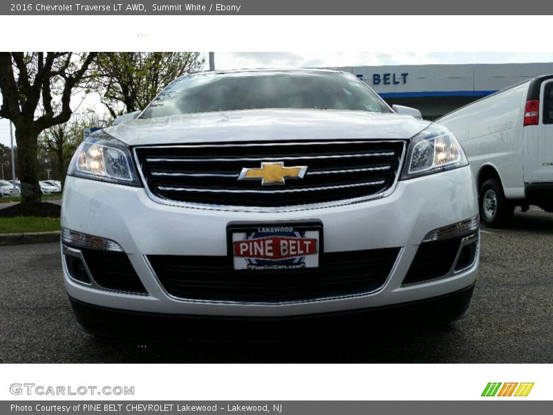 Summit White / Ebony 2016 Chevrolet Traverse LT AWD