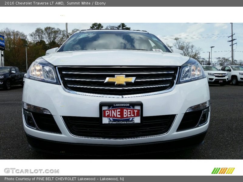 Summit White / Ebony 2016 Chevrolet Traverse LT AWD