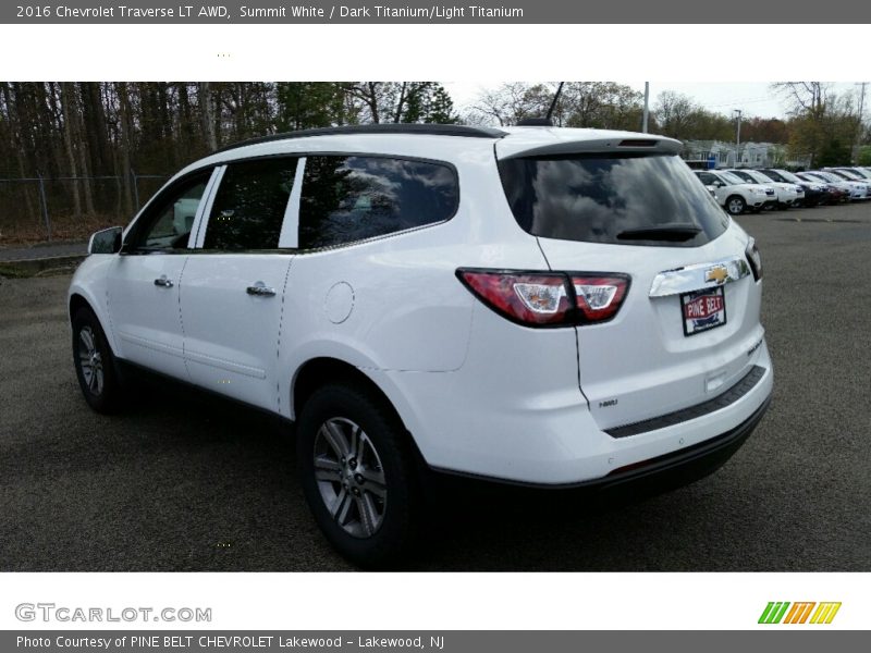 Summit White / Dark Titanium/Light Titanium 2016 Chevrolet Traverse LT AWD