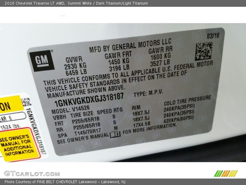 Summit White / Dark Titanium/Light Titanium 2016 Chevrolet Traverse LT AWD