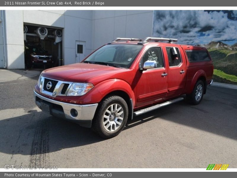 Front 3/4 View of 2011 Frontier SL Crew Cab 4x4