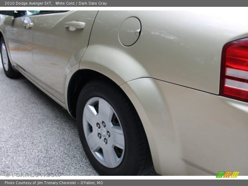 White Gold / Dark Slate Gray 2010 Dodge Avenger SXT