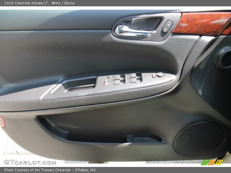 White / Ebony 2009 Chevrolet Impala LT