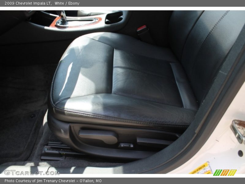 White / Ebony 2009 Chevrolet Impala LT