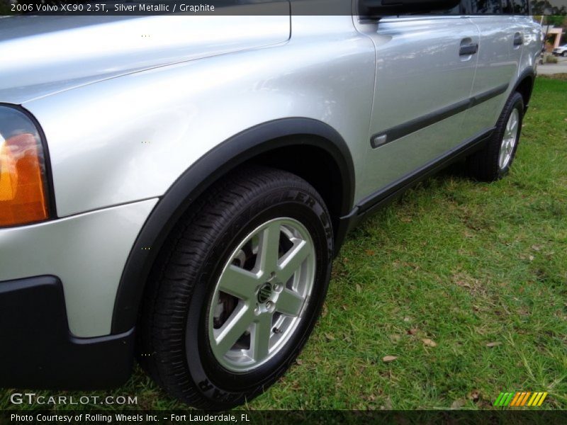 Silver Metallic / Graphite 2006 Volvo XC90 2.5T