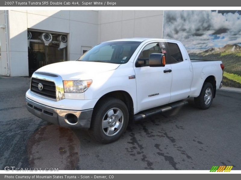 Front 3/4 View of 2007 Tundra SR5 Double Cab 4x4