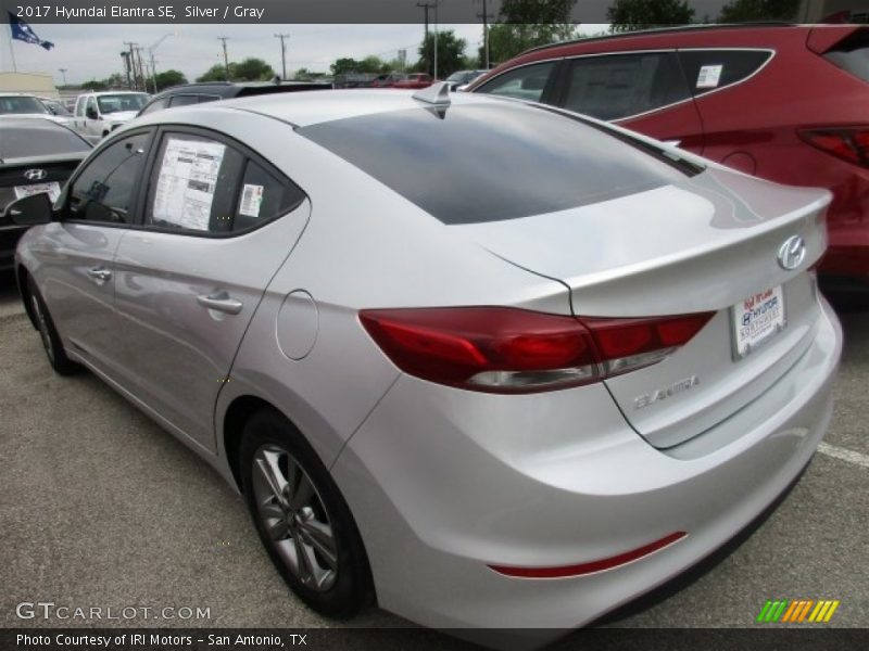 Silver / Gray 2017 Hyundai Elantra SE