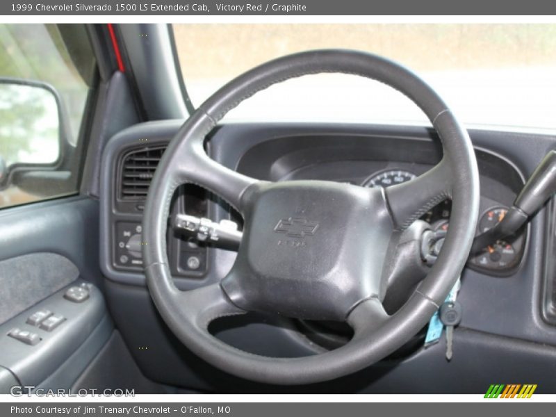 Victory Red / Graphite 1999 Chevrolet Silverado 1500 LS Extended Cab