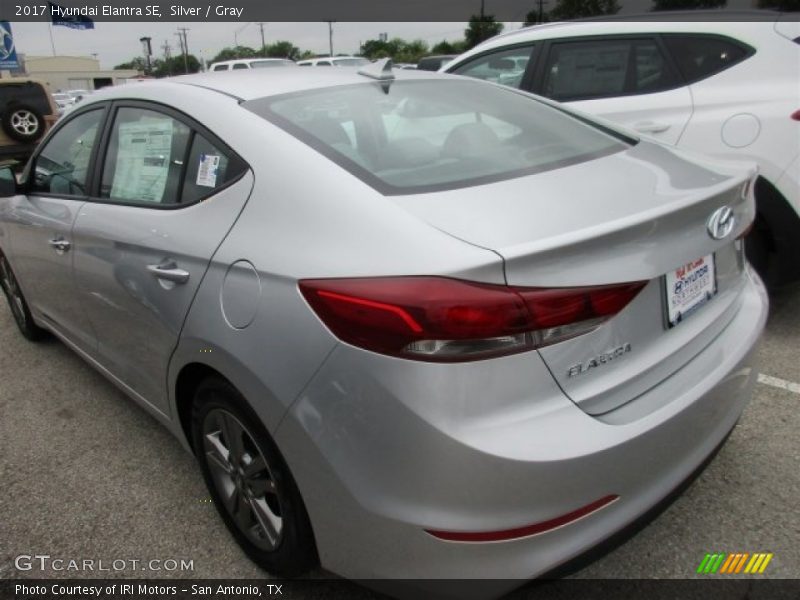 Silver / Gray 2017 Hyundai Elantra SE