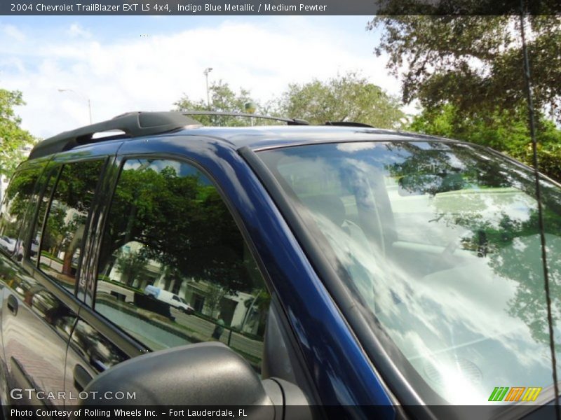 Indigo Blue Metallic / Medium Pewter 2004 Chevrolet TrailBlazer EXT LS 4x4